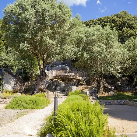 Domaine D'arca - Hugo 01 - 5 Personnes * Porto-Vecchio (Corsica)